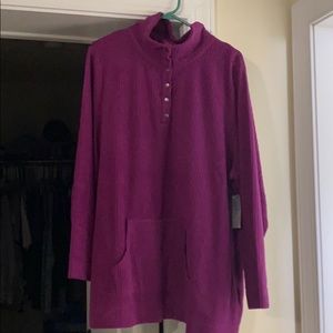 NWT women’s 2x fleece pullover